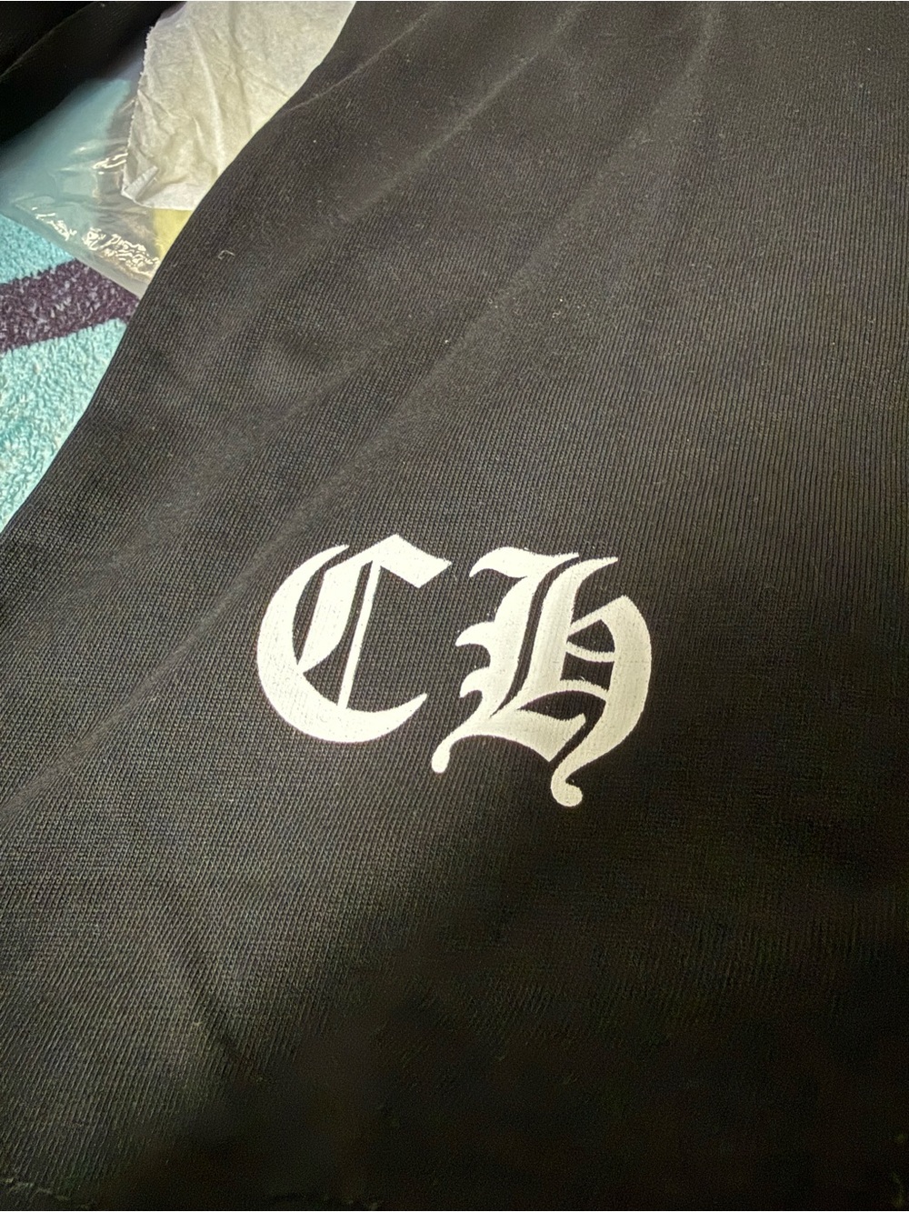 Black Long-Sleeve Graphic - Picture 4 of 12